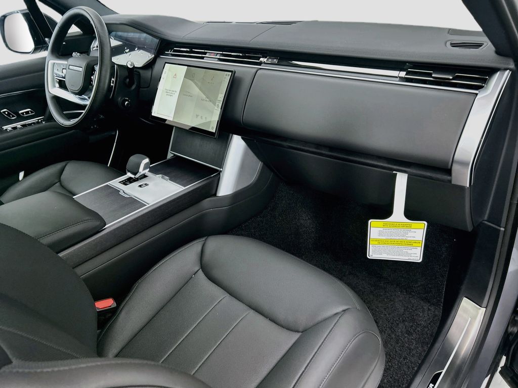 Thumbnail: 2026 Land Rover Range Rover - 16