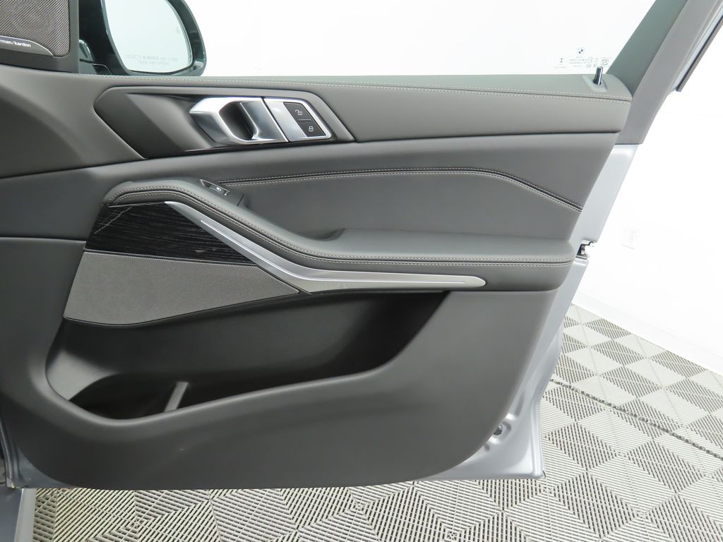 2026 BMW X5 xDrive40i 25