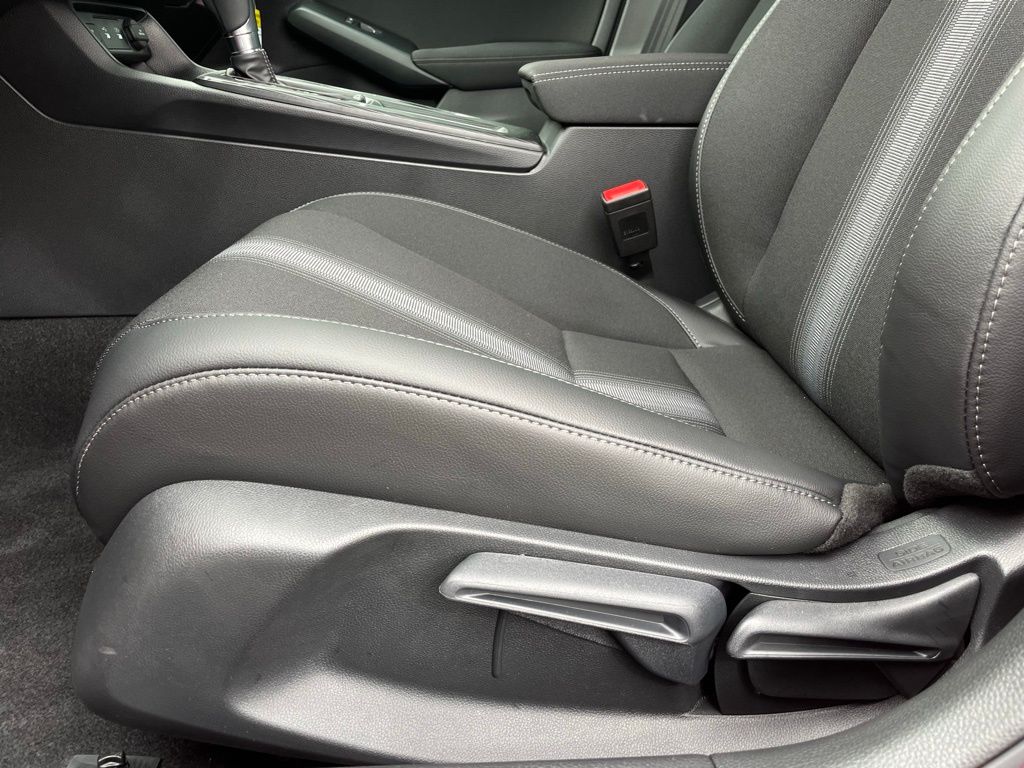 2025 Honda Civic Sport 24