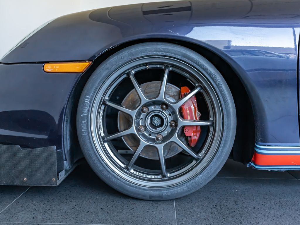 Used 2002  Porsche S image 11