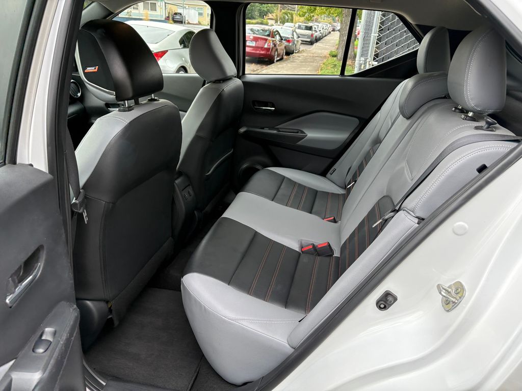 2023 Nissan Kicks SR