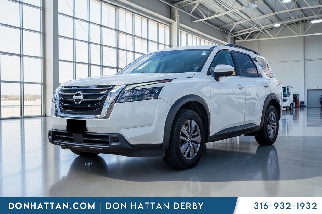  2024 Nissan Pathfinder SV 4WD   