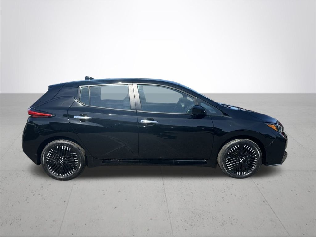 2025 Nissan Leaf SV Plus