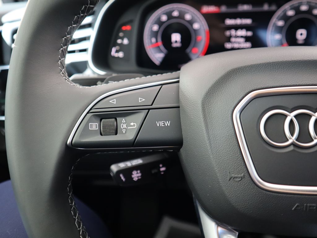 Thumbnail: 2026 Audi Q7 - 12