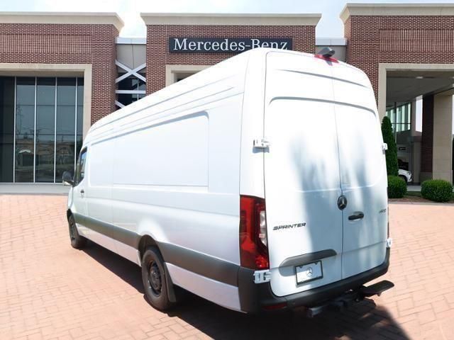 2024 Mercedes-Benz Sprinter 2500 6