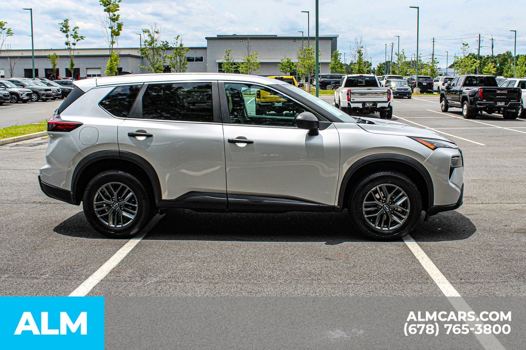 Used 2024 Silver Nissan S image 9