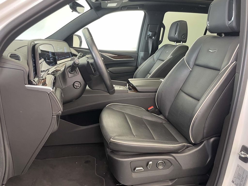 2021 Cadillac Escalade Premium Luxury - 4