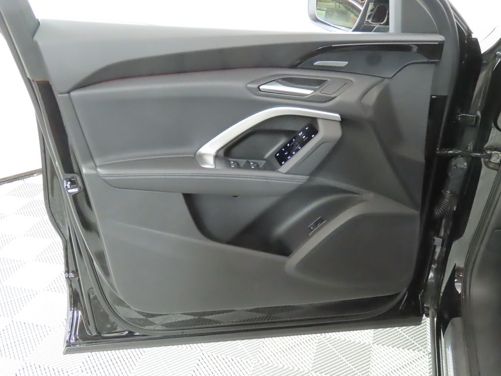 Thumbnail: 2025 Audi Q5 - 26