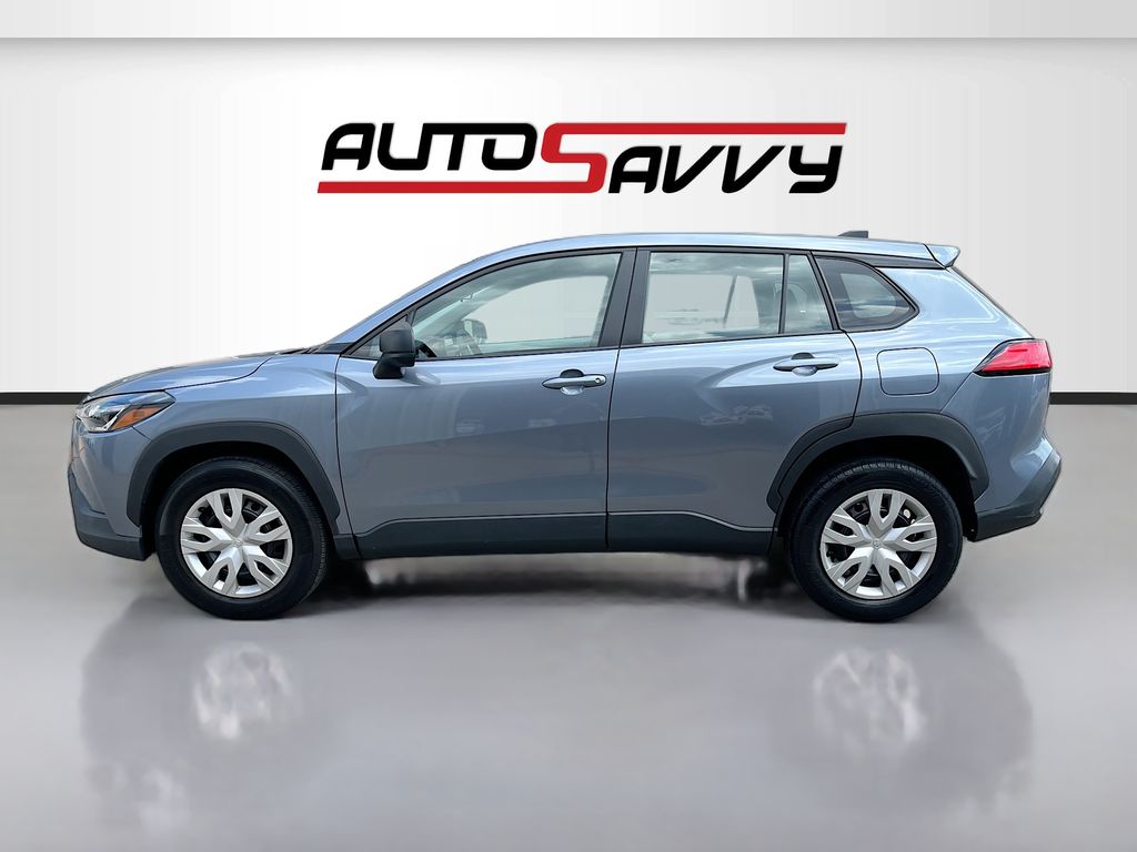 Used 2025 Blue Toyota L image 4