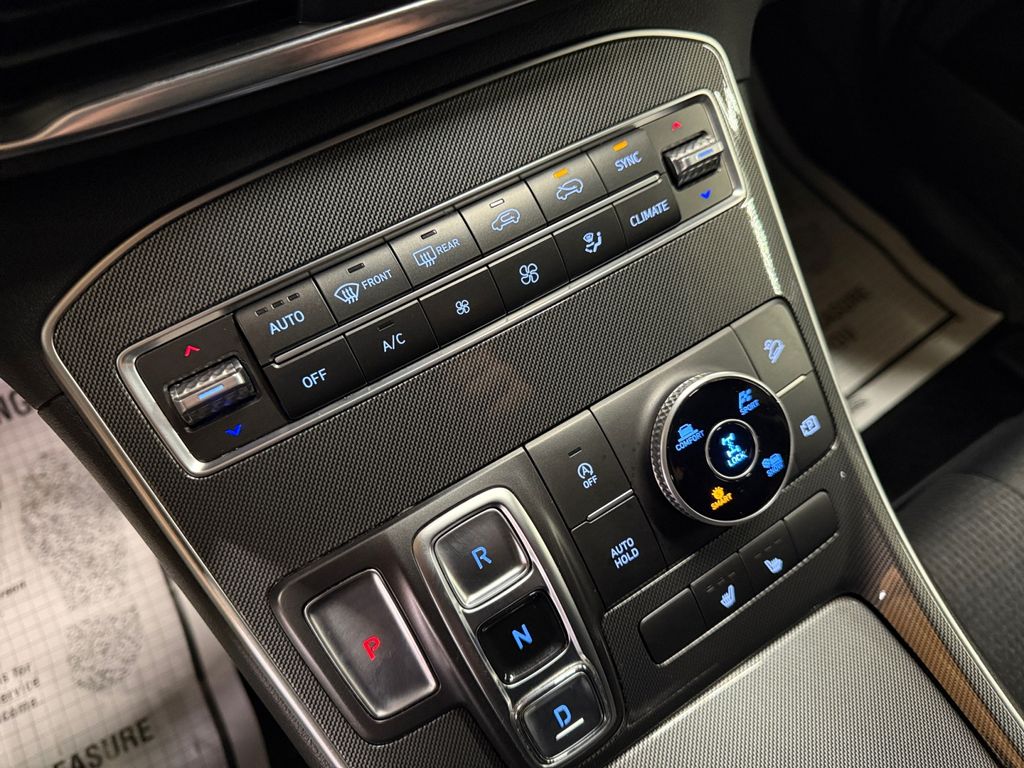 2022 Hyundai Santa Fe SEL photo