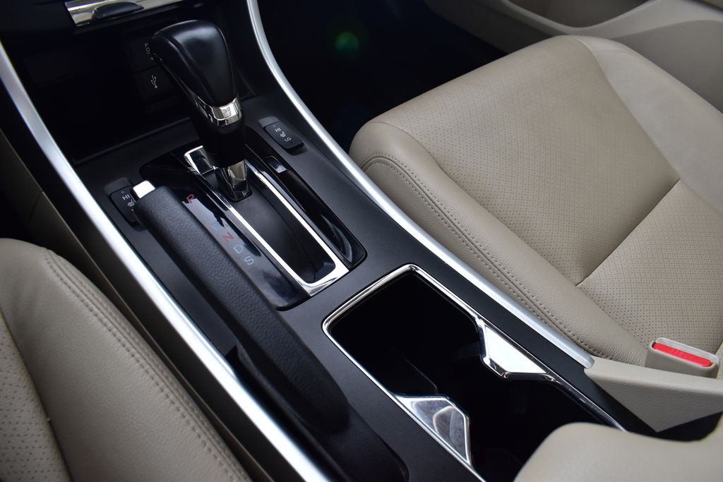 2015 Honda Accord EX-L 19