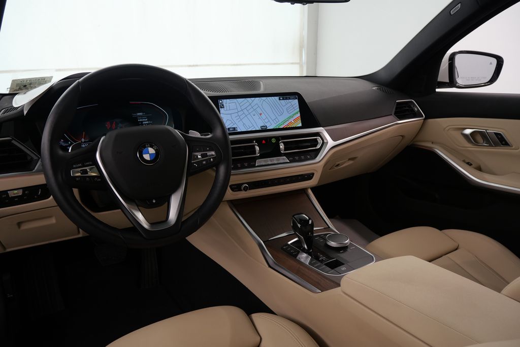 2021 BMW 3 Series 330i xDrive 18