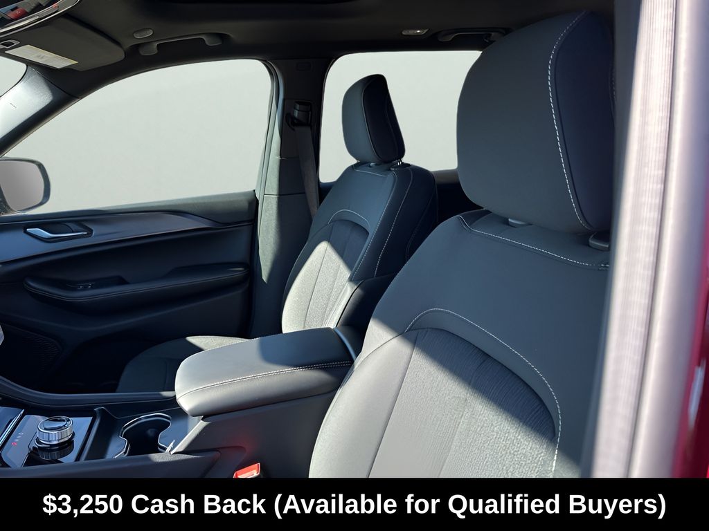 New Car 2025 Jeep Grand Cherokee  Laredo X For Sale Under $40,000 In Austin, Texas