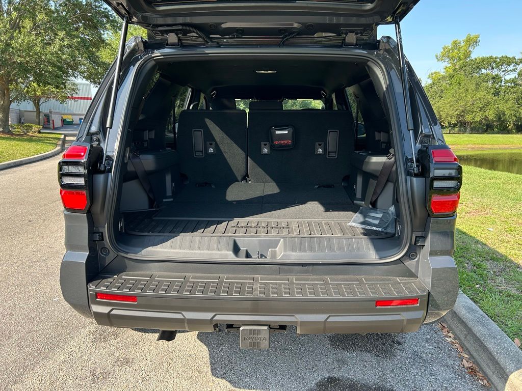 2025 Toyota 4Runner SR5 10