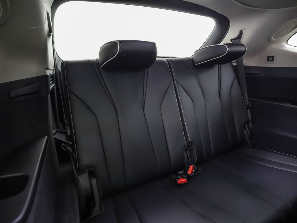 Thumbnail: 2025 Acura MDX - 29