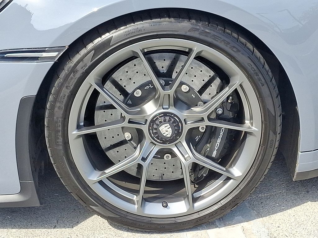 Thumbnail: 2023 Porsche 911 - 10