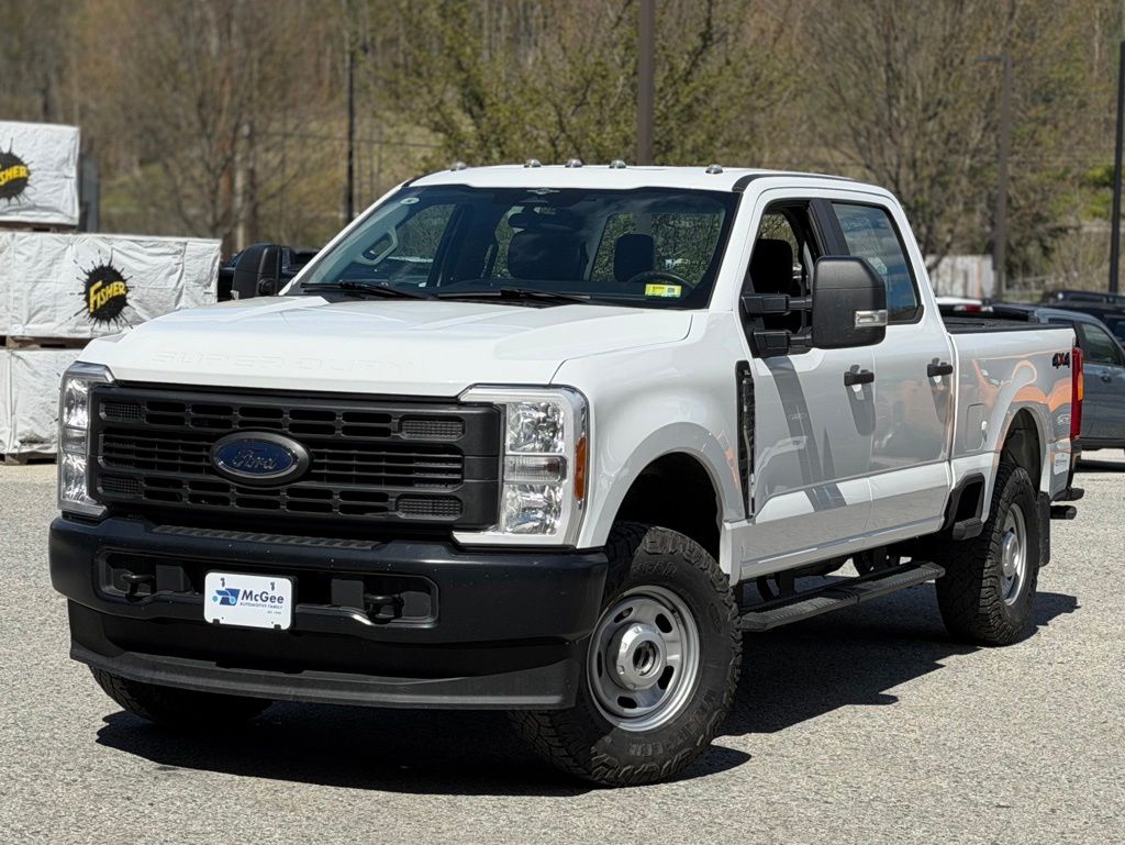 2023 Ford F-350 Super Duty XL Crew Cab 4WD