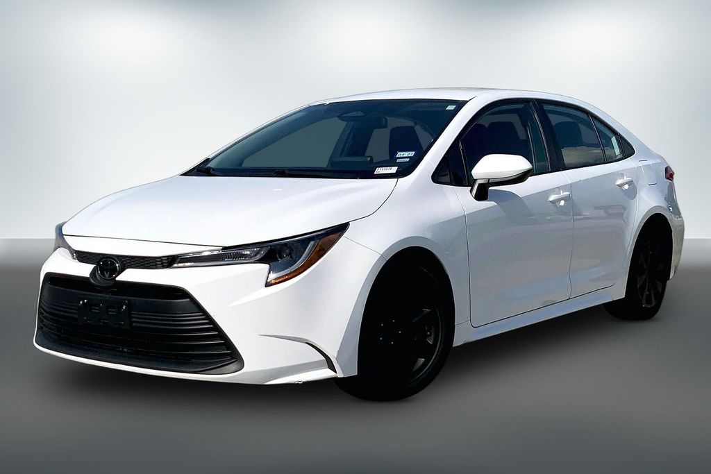Used 2024 Toyota Corolla LE with VIN 5YFB4MDE0RP111578 for sale in Kansas City