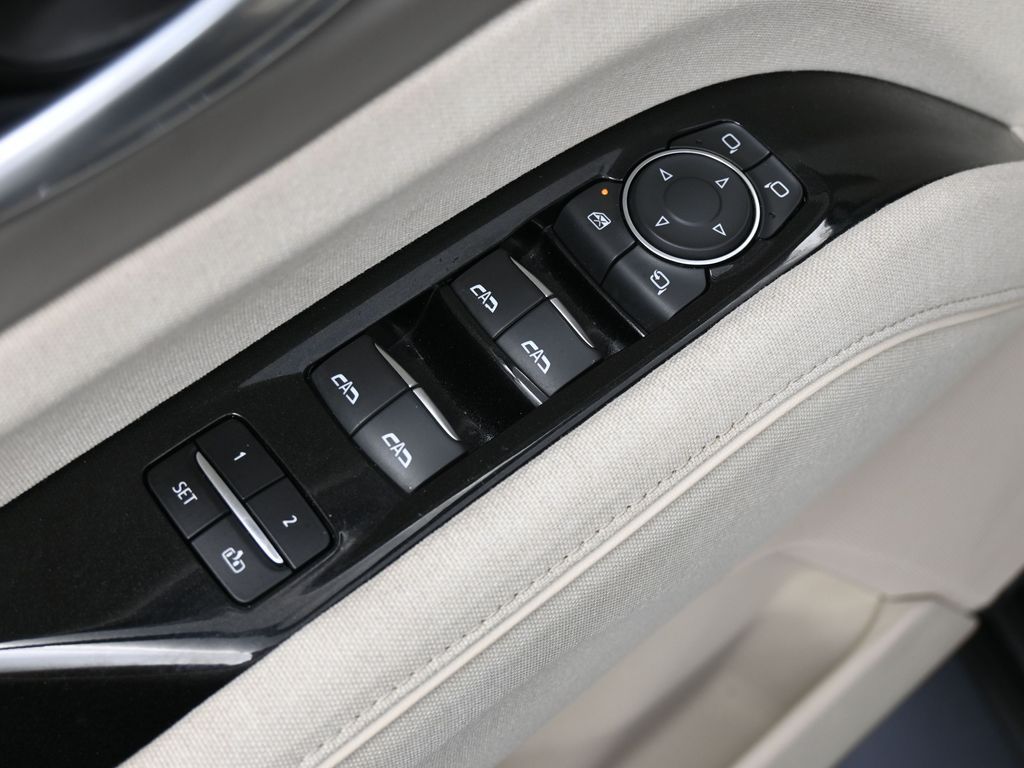 Used 2021 Black Raven Cadillac Sport Platinum image 19