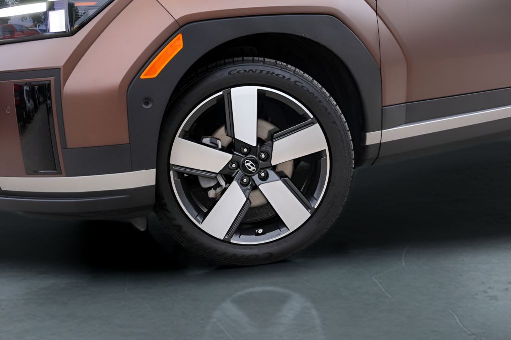 Used Car 2024 Hyundai Santa Fe Hybrid  Limited For Sale Under $40,000 In Austin, Texas