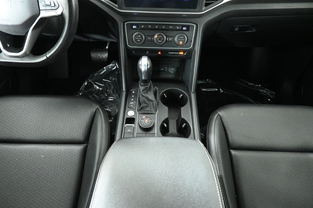 Thumbnail: 2020 Volkswagen Atlas - 24