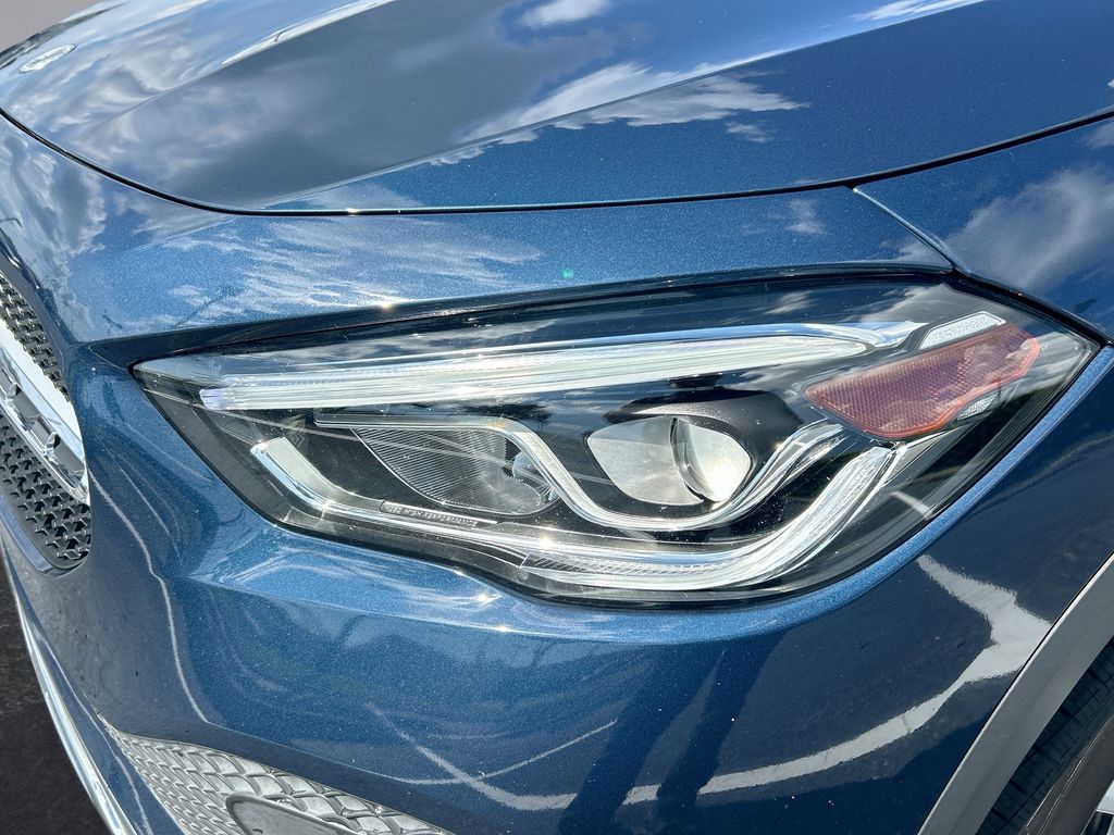 Thumbnail: 2022 Mercedes-Benz GLA - 14