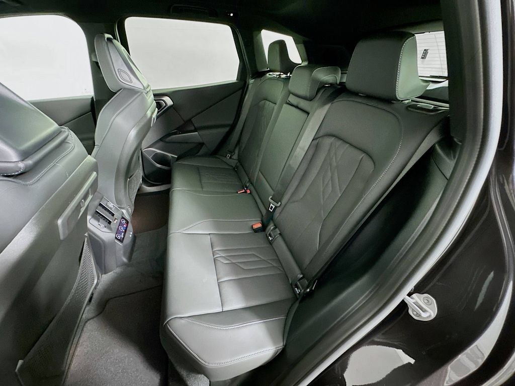 Thumbnail: 2026 BMW X3 - 17