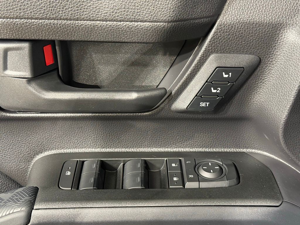 Thumbnail: 2025 Toyota 4Runner - 15