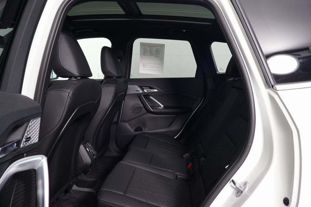 Thumbnail: 2025 BMW X1 - 11