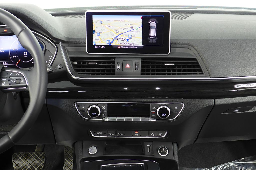 Thumbnail: 2018 Audi Q5 - 26