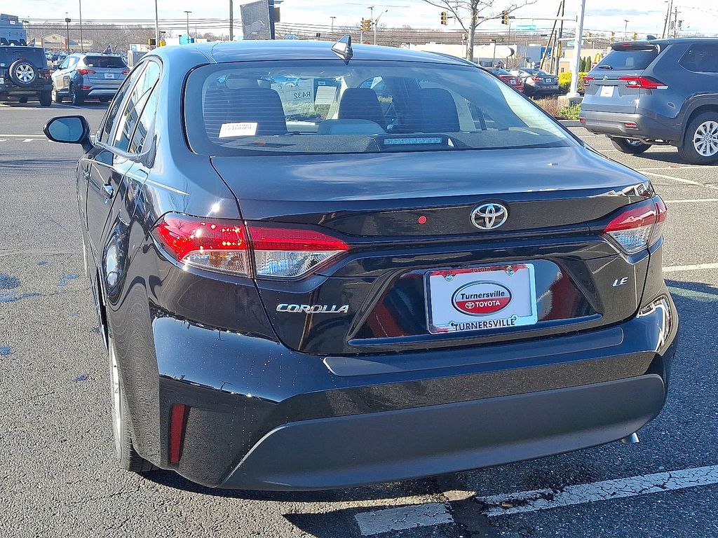 Thumbnail: 2025 Toyota Corolla - 3