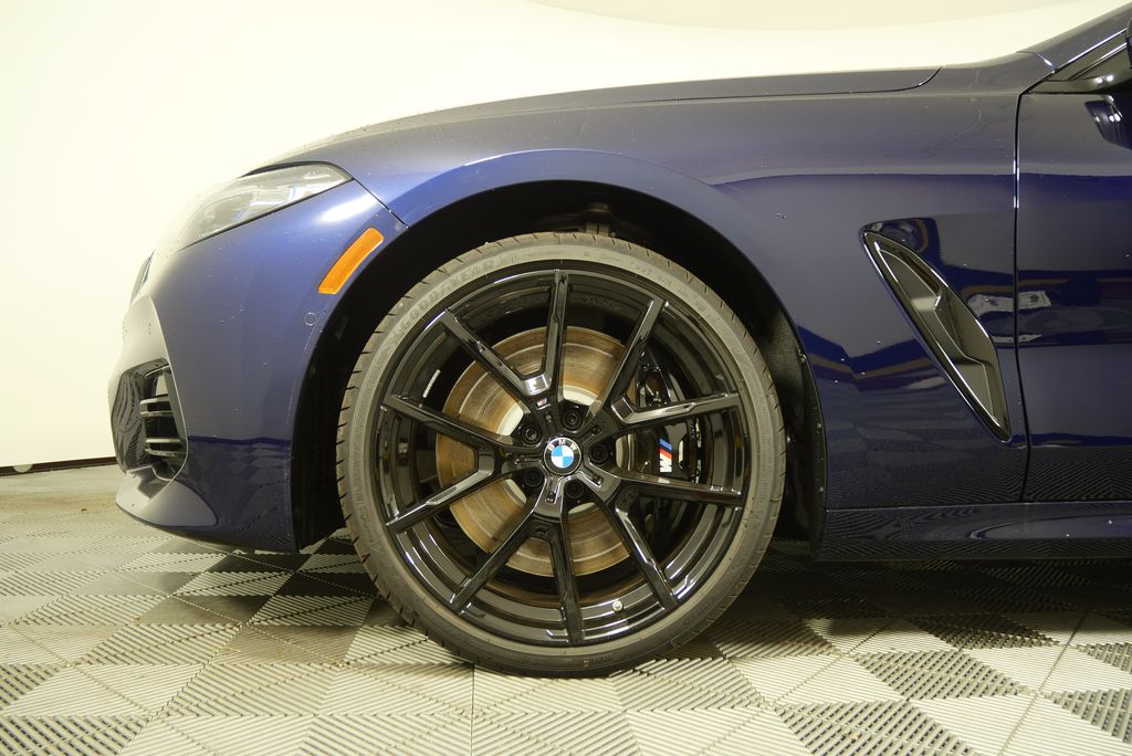 Thumbnail: 2026 BMW 8 Series - 8