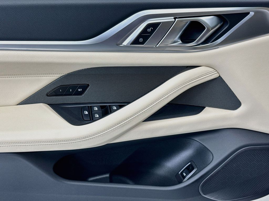 Thumbnail: 2023 BMW i4 - 22