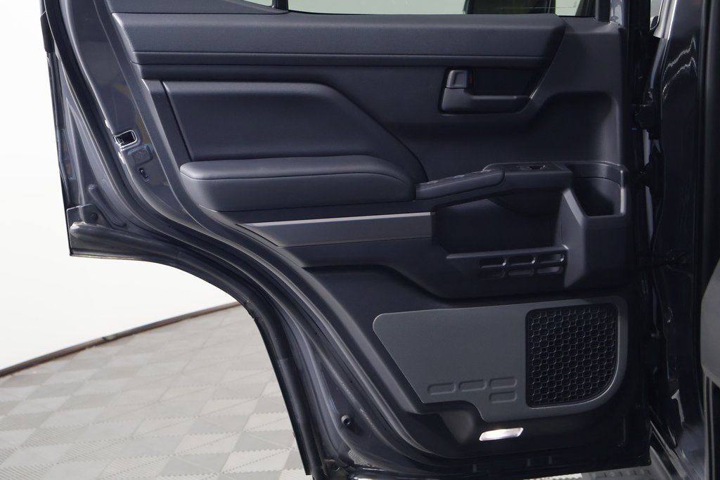 Thumbnail: 2025 Toyota 4Runner - 13