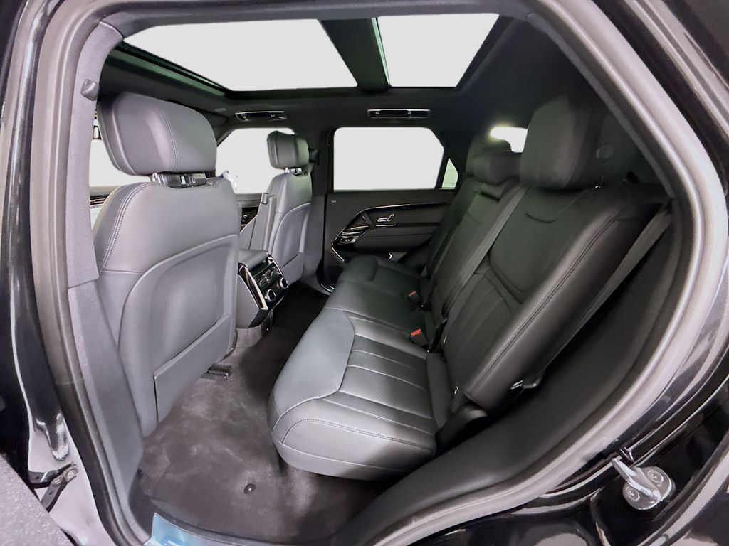 Thumbnail: 2026 Land Rover Range Rover Sport - 23