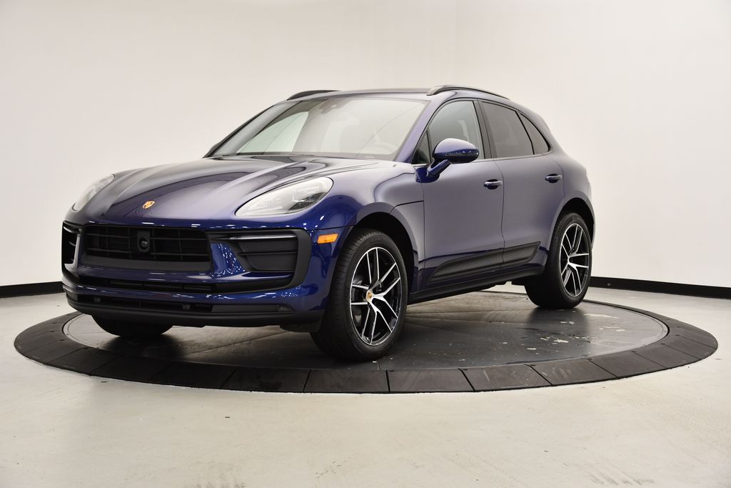 Thumbnail: 2025 Porsche Macan - 1