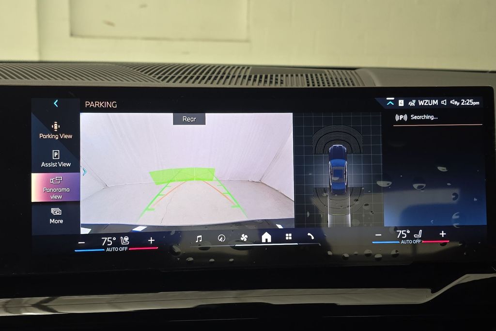 2025 BMW 5 Series 530i - Photo 18