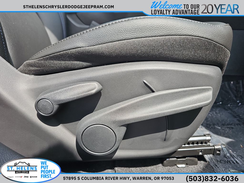 2025 Jeep Compass Limited - Photo 29