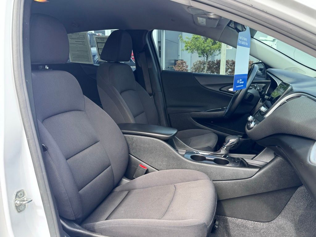 2024 Chevrolet Malibu FWD RS