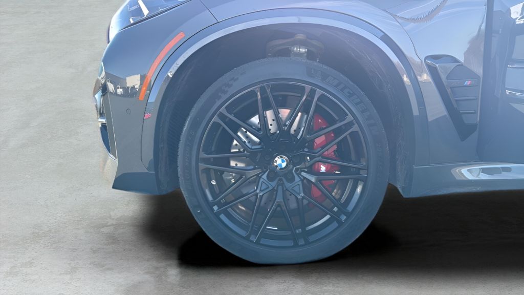 2025 BMW X5 M