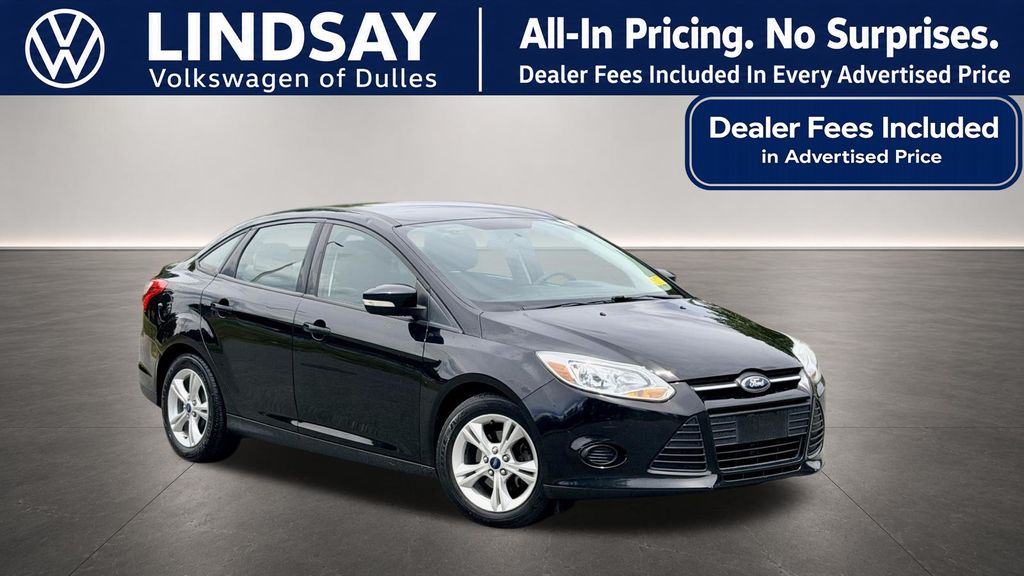 Tuxedo Black Metallic 2014 Ford Focus Sedan Front-Wheel Drive 6-Speed Automatic