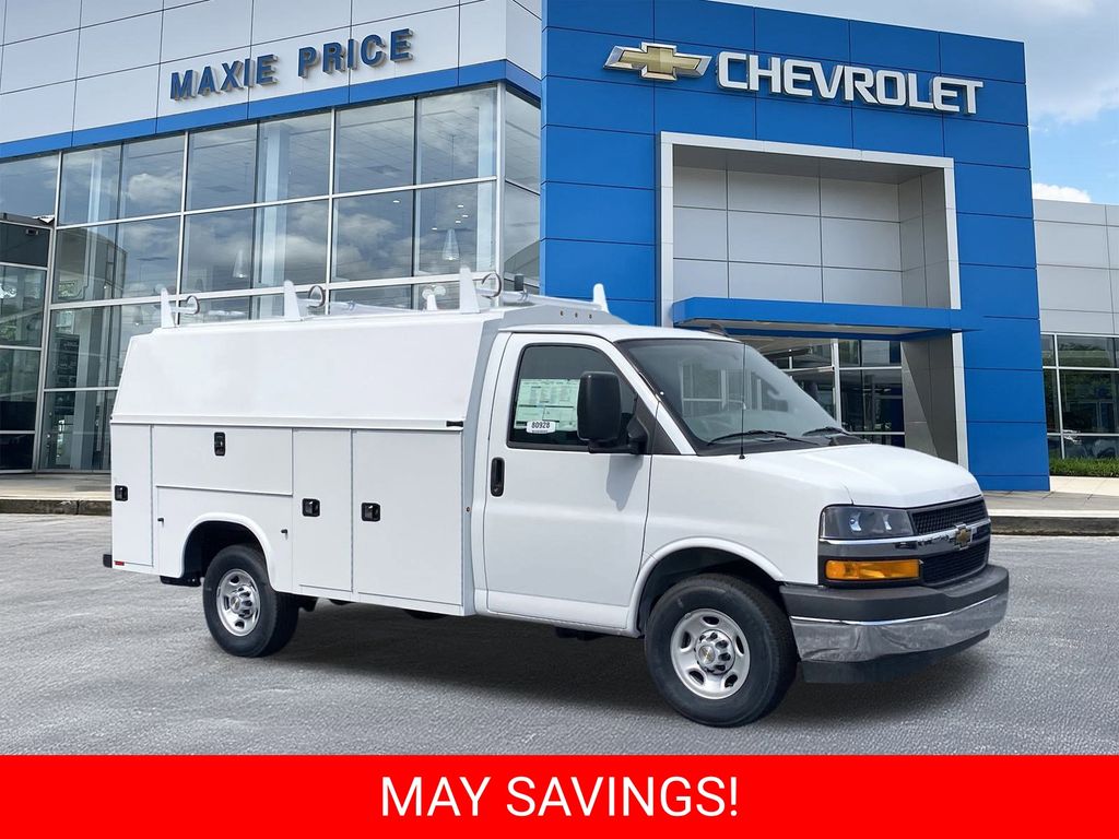 2025 Chevrolet Express 3500 139" WB's photo