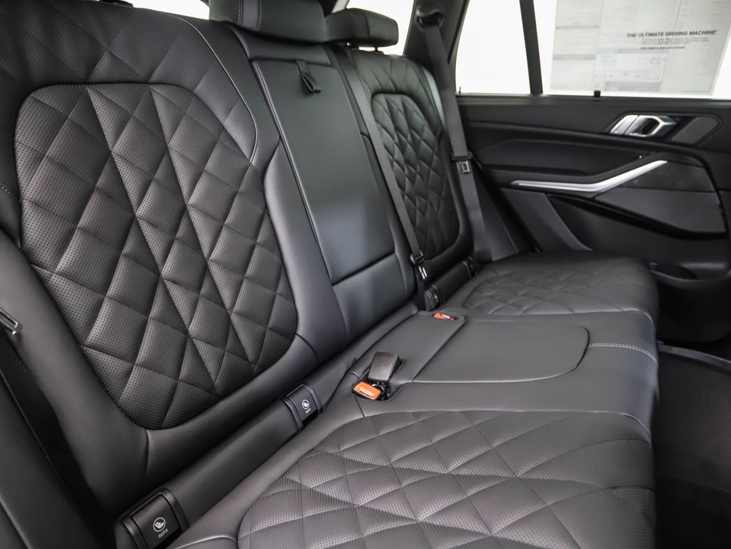 2026 BMW X5 xDrive40i 27