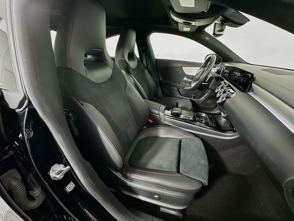 Thumbnail: 2023 Mercedes-Benz CLA - 28