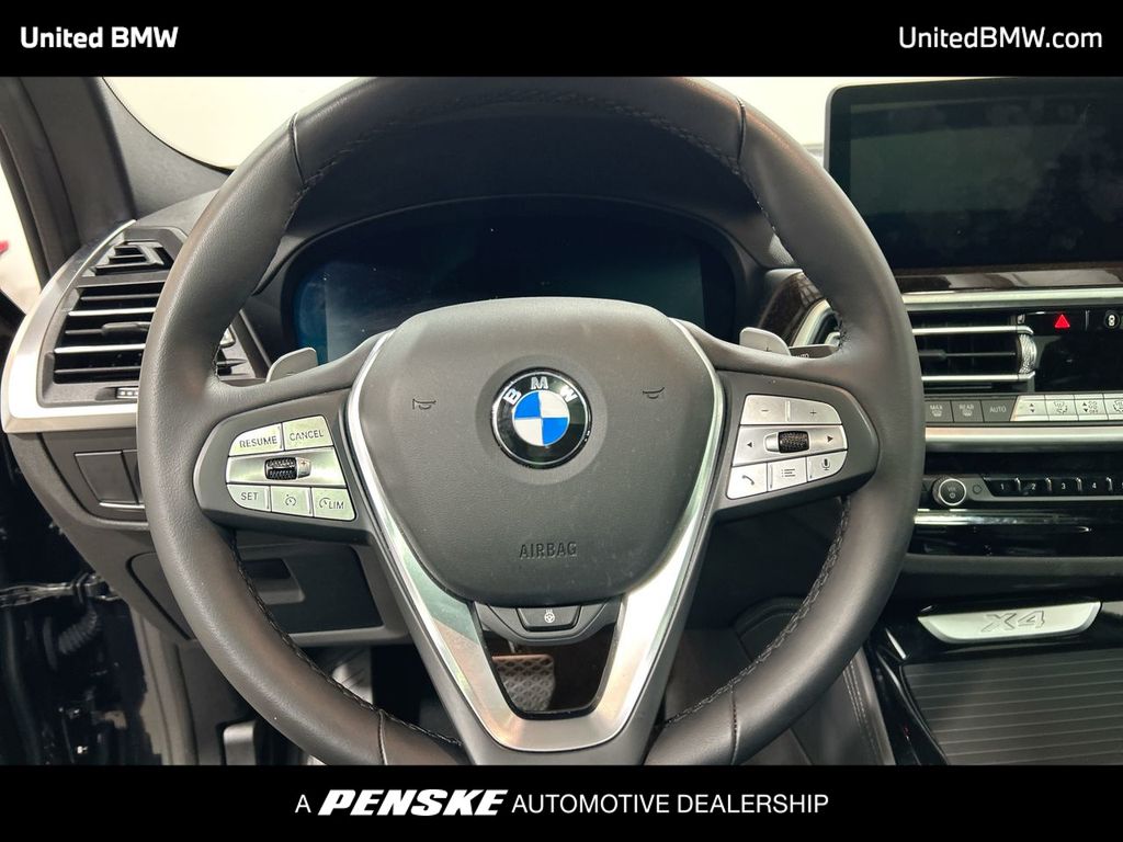 Thumbnail: 2025 BMW X4 - 14
