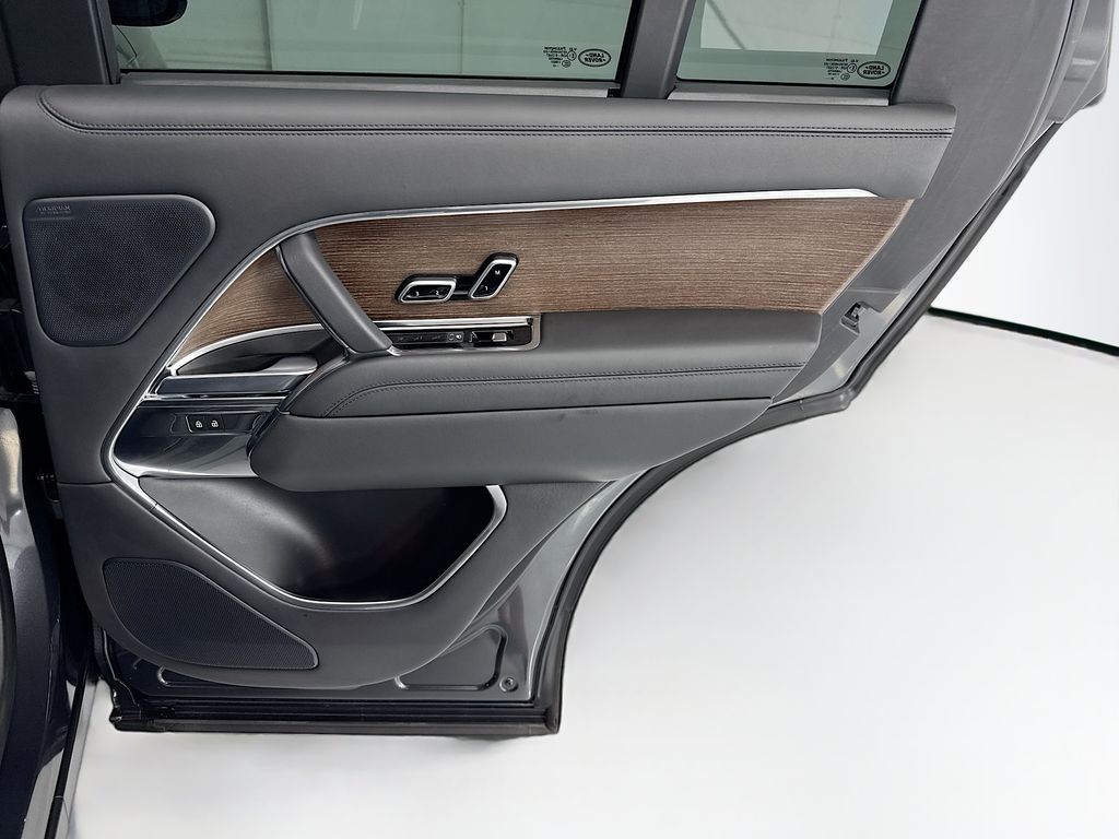 Thumbnail: 2023 Land Rover Range Rover - 26