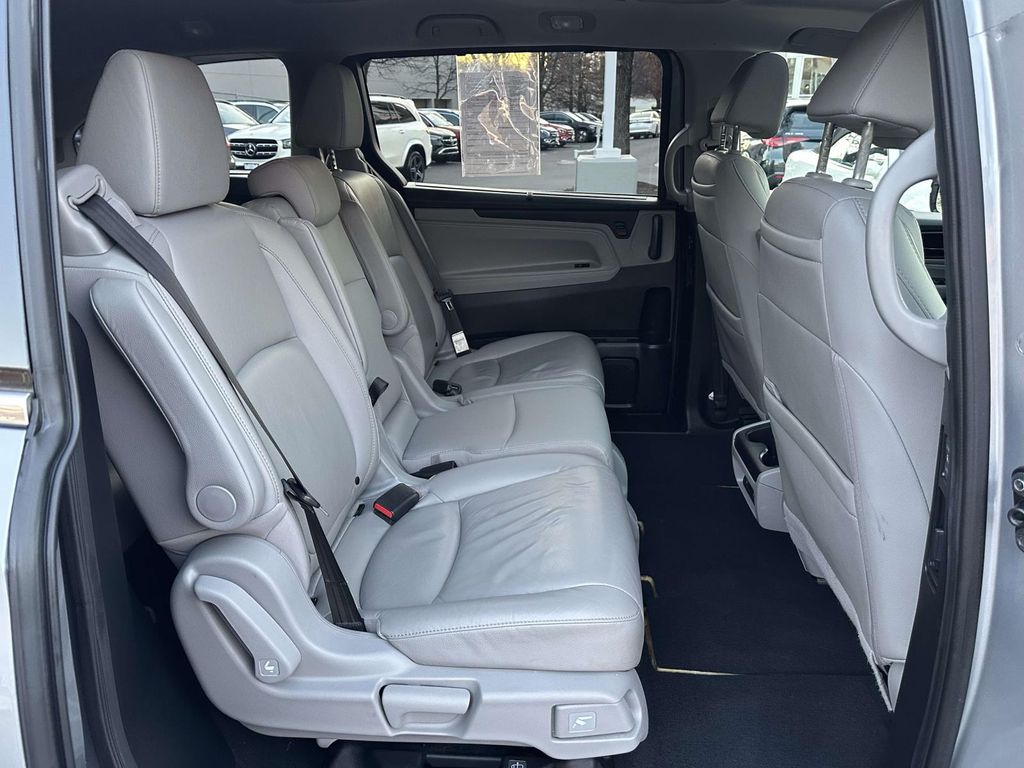 Thumbnail: 2020 Honda Odyssey - 23