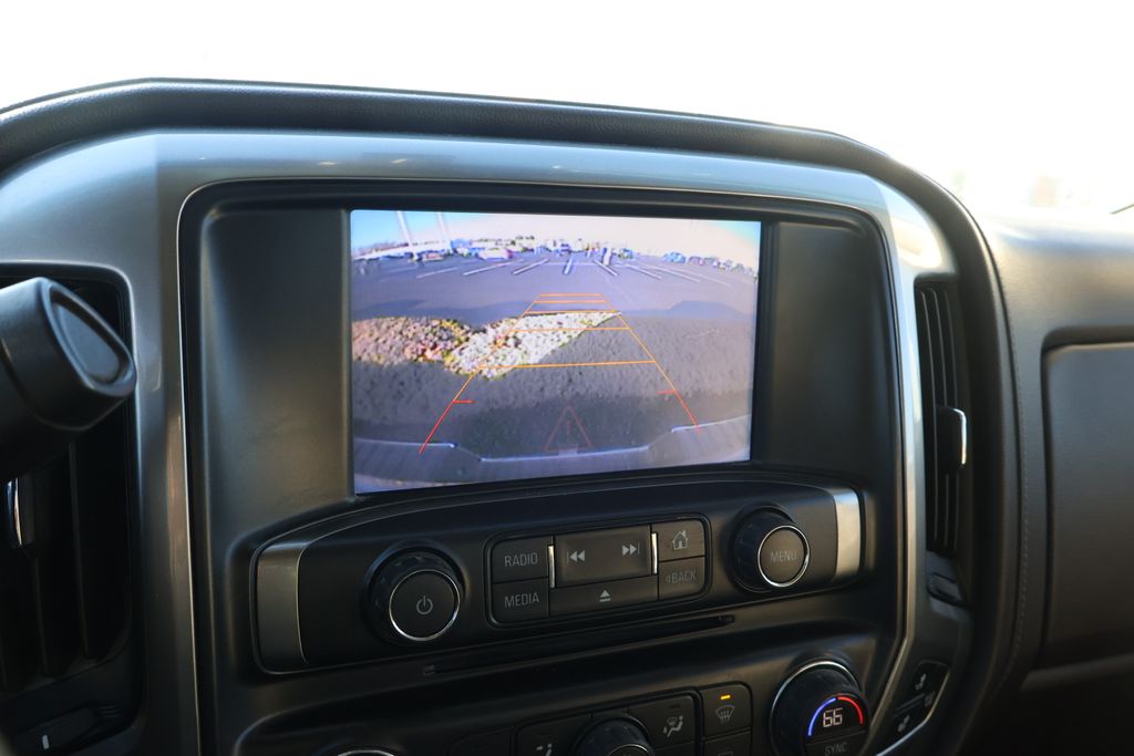 Thumbnail: 2015 Chevrolet Silverado 2500 - 25