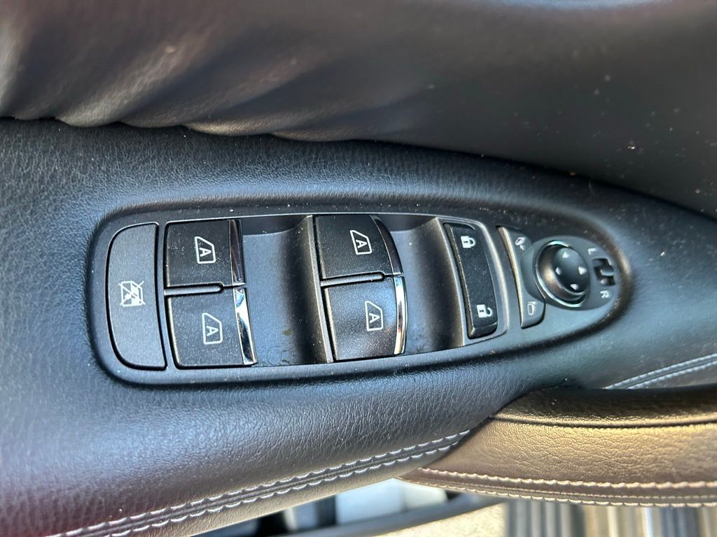 Thumbnail: 2019 Nissan Armada - 17