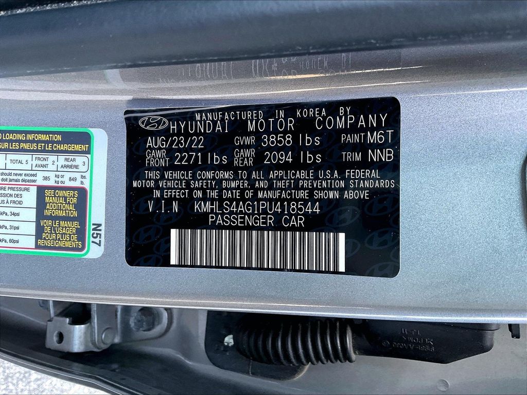 2023 Hyundai Elantra — photo 33